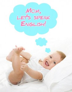Маленький ребенок говорит по-английски